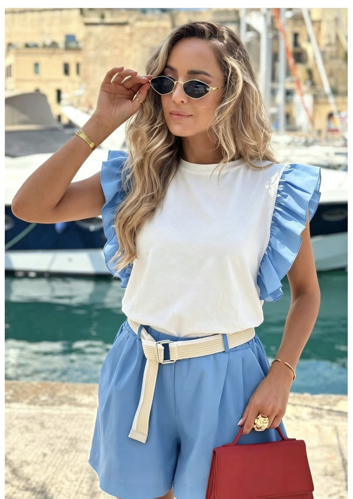 Σετ μπλούζα αμάνικη με βολάν και σορτς με ζώνη - Image 3